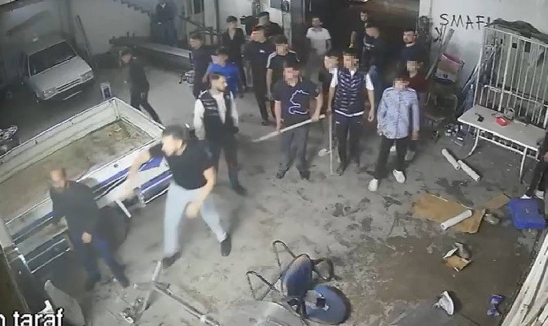 Konya'da bir iş yerinde kürek ve av tüfekli kavga! Bacaklarından bıçaklanıp, darbedildiler: En çok da sebebi şaşırttı 1